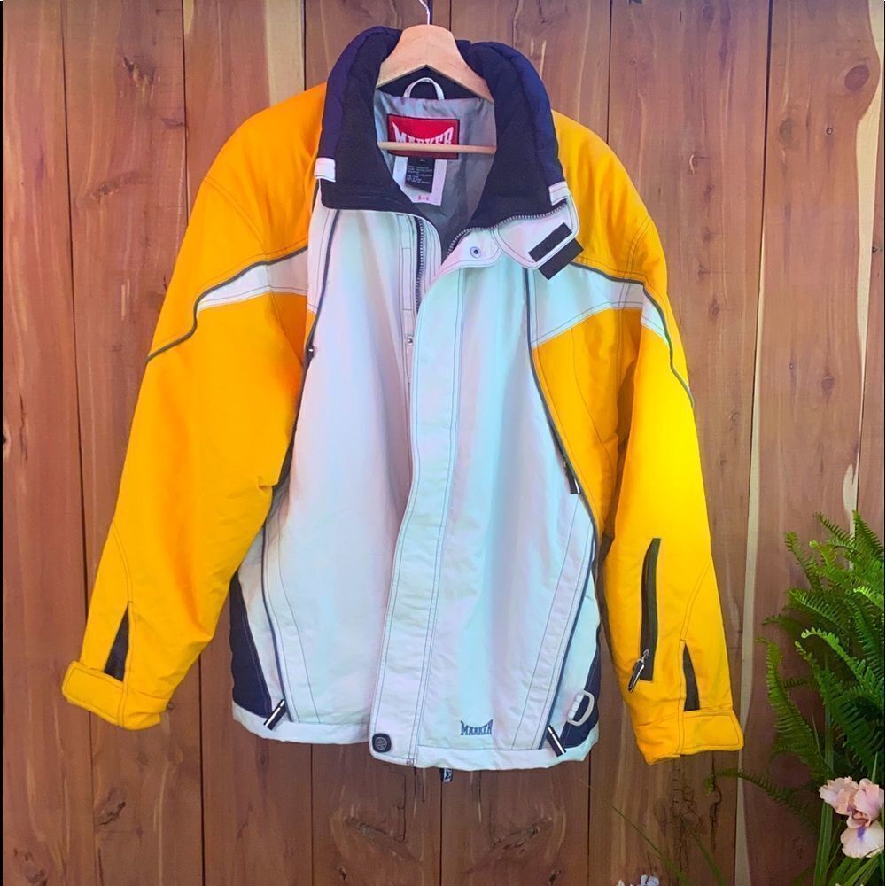 Mens size XL rain coat by Marker